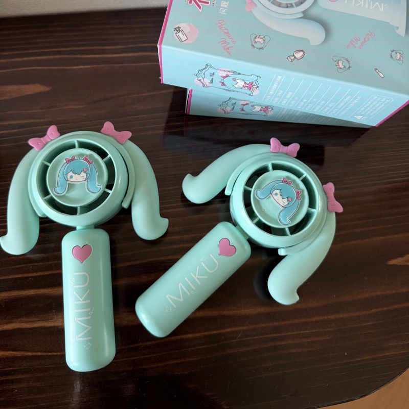 Hatsune Miku Mini Handheld Fan - Camping Cooking Fire 评论和价格